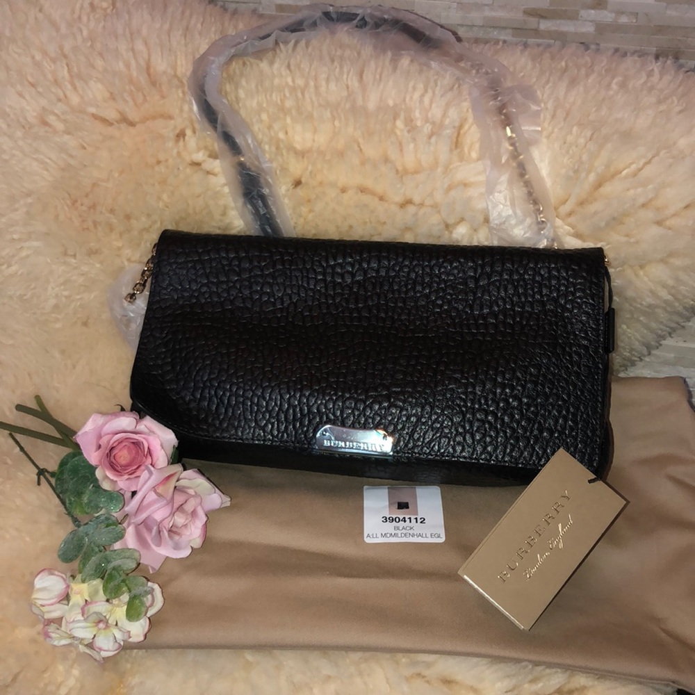 Brand new Burberry bag wt tag